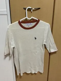 クリーム色リブ編み半袖ニット