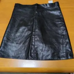 フェイクレザーブラック タイトスカート Mサイズ