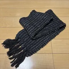 アクリル100% フリンジ付きマフラー グレーとブラック