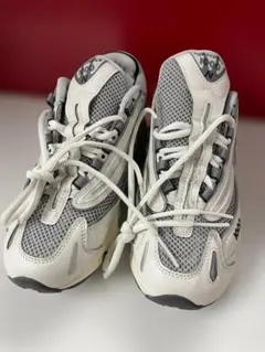 New Balance 1000 スニーカー 23cm ホワイト/グレー