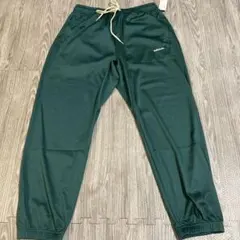 ALD × New Balance ナイロンパンツ XS グリーン 美品 ALD × New Balance ナイロンパンツ XS グリーン 美品 - メルカリ