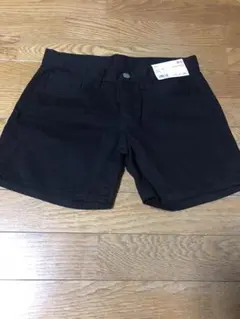 【新品未使用】ユニクロ　綿100%カラーショートパンツ黒