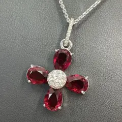 t*i様 SWAROVSKI赤い宝石 クロス型 ネックレス
