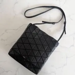 2026年最新】BAOBAO ISSEYMIYAKE レディース ショルダーバッグの人気