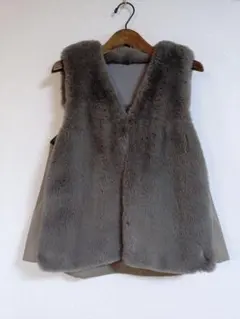 フェイク　グレージュ系　ファーベスト