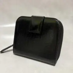 極美品　FENDI ズッカ柄 二つ折り財布 エナメル　パテントレザー　黒