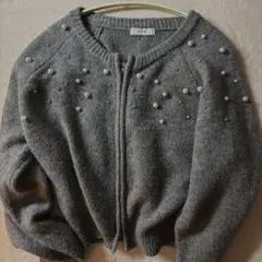 efforia グレー パール装飾 ジップアップカーディガン