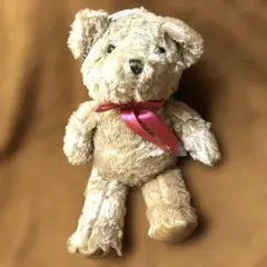 ベージュのクマ ぬいぐるみ