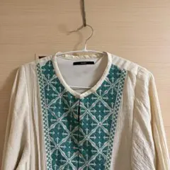 ターコイズ刺繍　ワンピースのサムネイル