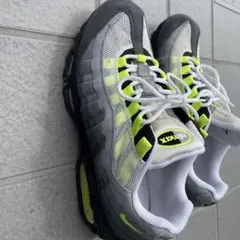 NIKE AIR MAX 95 イエローグラデのサムネイル
