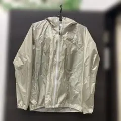 THE NORTH FACE ベージュナイロンジャケット