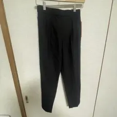 【新品未使用】グローバルワーク　ウツクシルエットDRYテーパードパンツ　黒　Ｍ