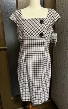 新品11AR☆ウール混 ボタンワンピース 後ろファスナー スリット入り⑧