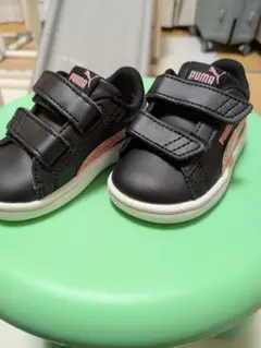 PUMA ベビーシューズ ブラック/ピンク 13cm