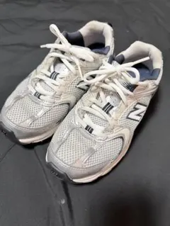 New Balance 530 シルバー スニーカーのサムネイル
