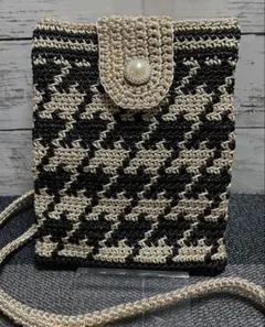 ハンドメイド　サコッシュ　千鳥格子　かぎ針編み