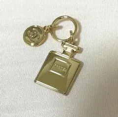 【未使用】 CHANEL 香水ボトル型 チャーム ホリデー ノベルティのサムネイル