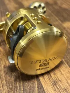 【訳あり】Okuma TITANIC 200 ベイトリール ゴールドのサムネイル