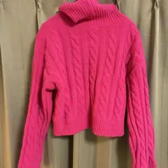 ⚠️今月末まで‼️ GU ケーブル編みタートルネックセーター ピンク