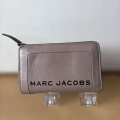 値下げ❗️MARC JACOBS 二つ折り財布 ピンクベージュ　レザー　コンパクトのサムネイル