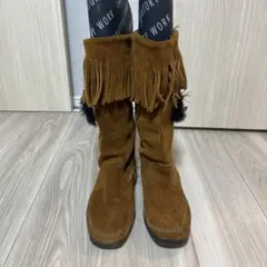 ミネトンカ　スエード フリンジブーツ