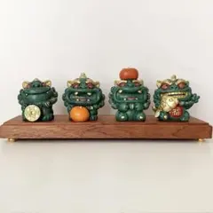 縁起物‪☆徳化白磁作家 監修/貔貅（ひきゅう）4体セット 木製台座付