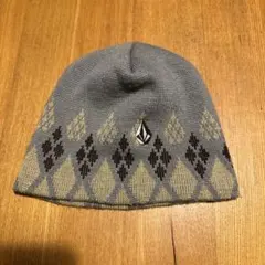 Volcom グレー ダイヤモンドパターン ニット帽