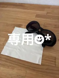 SOLAKZADE Oliver Goldsmith SOPHIE サングラスのサムネイル