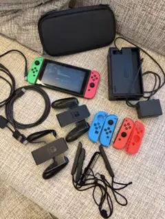 【すぐ遊べる豪華セット】Nintendo Switch 本体 ジョイコン4個 他