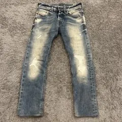 ディーゼル　メンズ　ダメージジーンズ