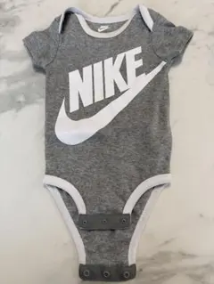 NIKE ベビー ロンパース 6-12M 68-80cm