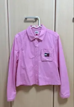 TOMMY JEANS トミー　ピンクシャツ　Sサイズのサムネイル