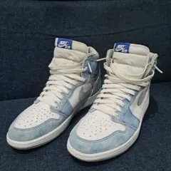 Nike Air Jordan 1 Retro ハイパーロイヤル　　High