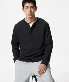 ユニクロワッフルヘンリーネックTシャツ長袖黒XS