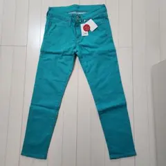 新品未使用タグ付き　ジーナシス　ズボン　カラーパンツ　緑　S