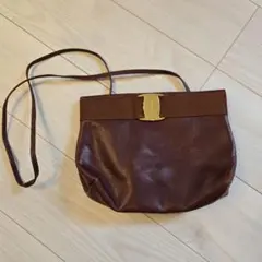 フェラガモショルダーバッグのサムネイル