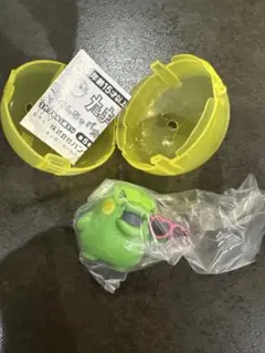 たまごっち　みんなでバカンスフィギュア　くちぱっち