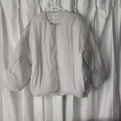 アイボリー ダウンジャケット