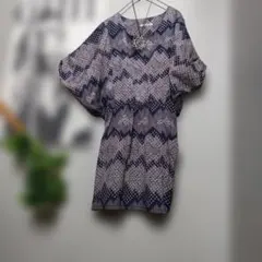 IA DO DA ネイビーとホワイトの幾何学模様チュニックワンピMでも体型カバー