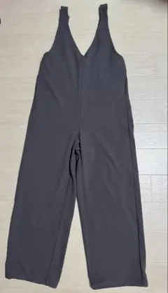 GU カットソーサロペットパンツ