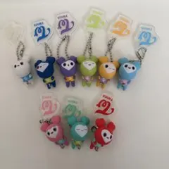 TWICE LOVELYS つまんでつなげてますこっと