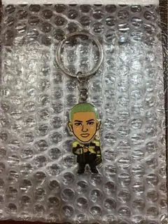 RAISE THE FLAG ELLYキーホルダー