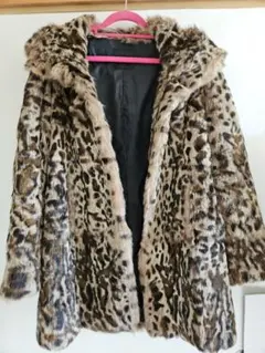 美品CIVARIZE レオパード柄 フェイクファー付 パーカー 44 豹柄 V系