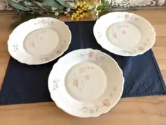 arcopal france アルコパル お花柄お皿フチ波打ち可愛い３枚　保管品