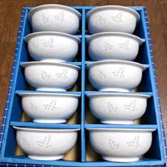 白山陶器　有田焼　小鉢揃　草花　10個　お正月　パーティーのサムネイル