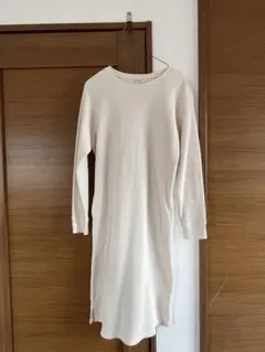 アイボリー リブ編み 長袖ニットワンピース Mサイズ