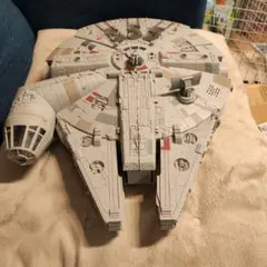 Star Wars Millennium Falcon 本体のサムネイル
