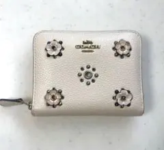 COACH 花モチーフ 二つ折り財布 ベージュ
