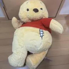 くまのプーさんふりむきお尻　超超ビックぬいぐるみ