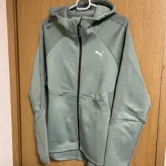 Puma フード付きジャケットとパンツセット